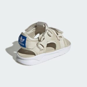 סנדלי ילדות אדידס adilette sandal k (העתק)