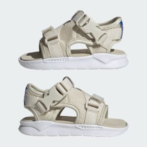 סנדלי ילדות אדידס adilette sandal k (העתק)