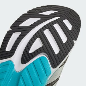 adistar charge m cblack/ftwwht/halsil