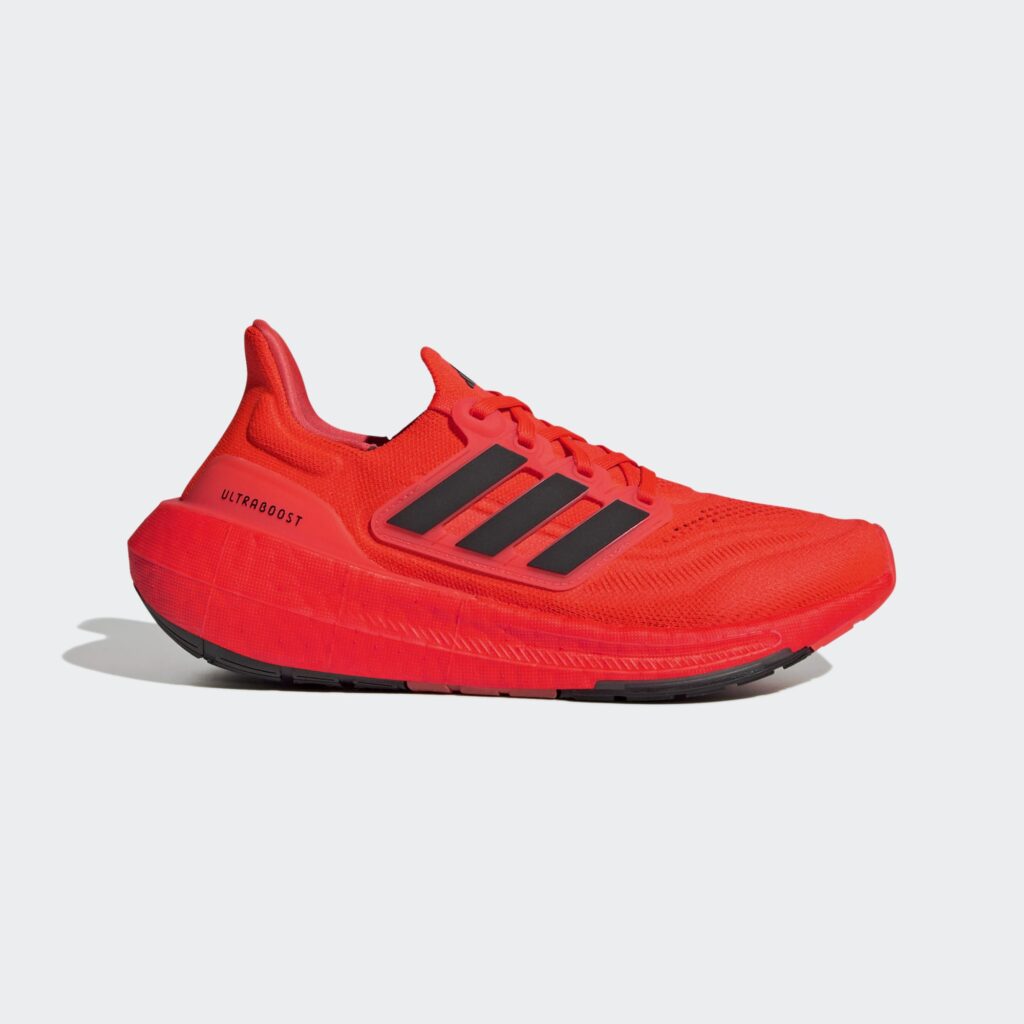 נעלי ריצה נשים אדידס ULTRABOOST LIGHT W