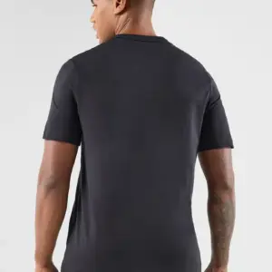 ri brand proud tee