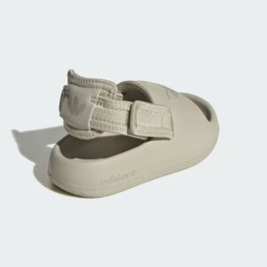 adifom adilette i putgre/putgre/putgre
